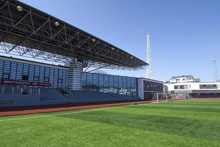 七台河体育场看台网架工程